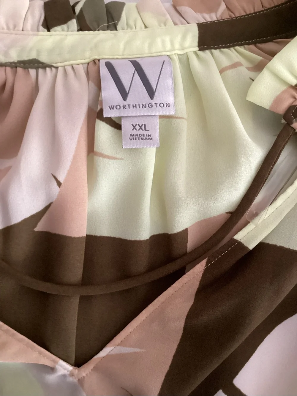 Worthington Neutral Leaf-Print V-Neck Blouse